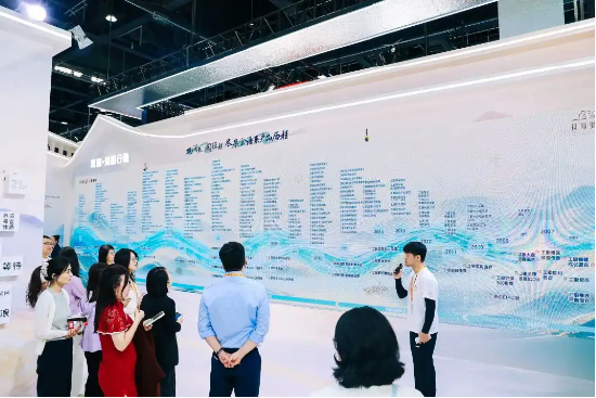 服贸会现场直击丨工银瑞信携‘投资在时间的长河里’国风展正式亮相!